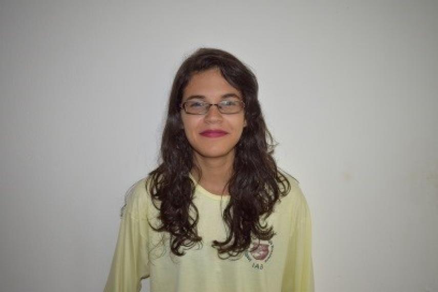 Júlia C. P. de Araújo, 16 anos